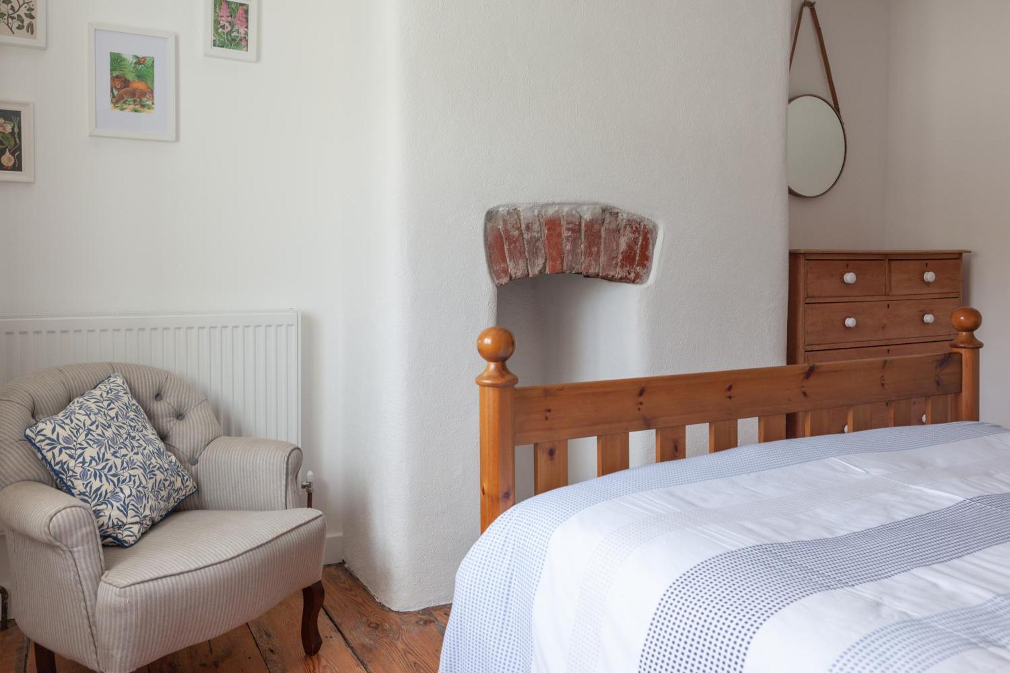 Cosy Beachside Cottage Bigbury Habitación foto
